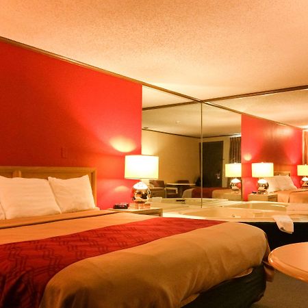 Econo Lodge Norwalk Eksteriør bilde