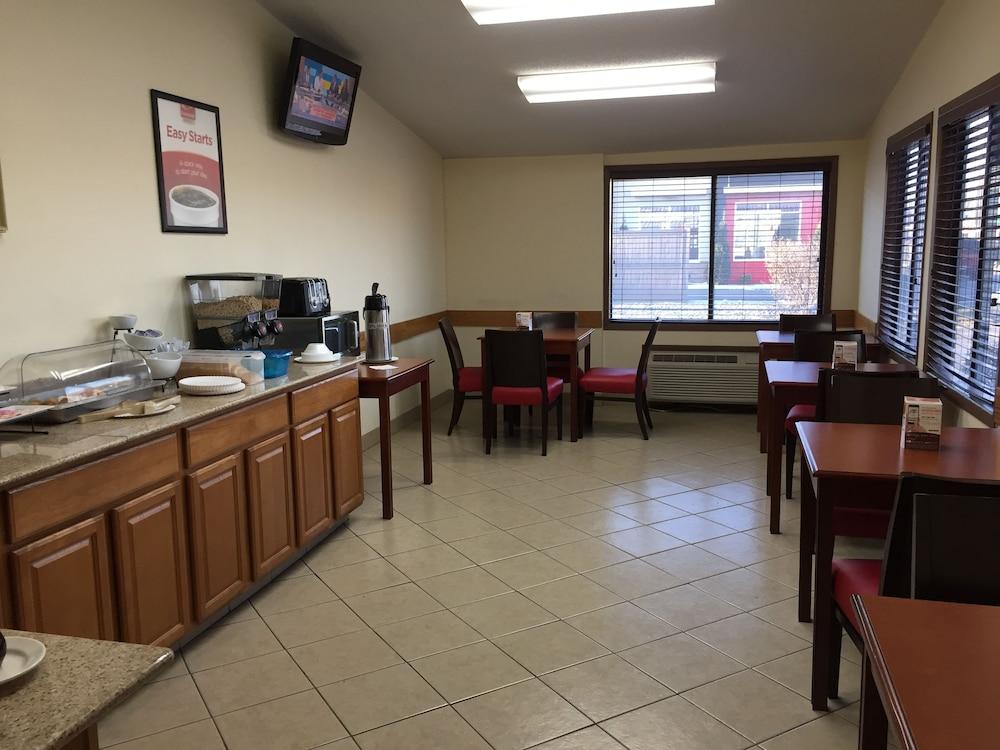 Econo Lodge Norwalk Eksteriør bilde