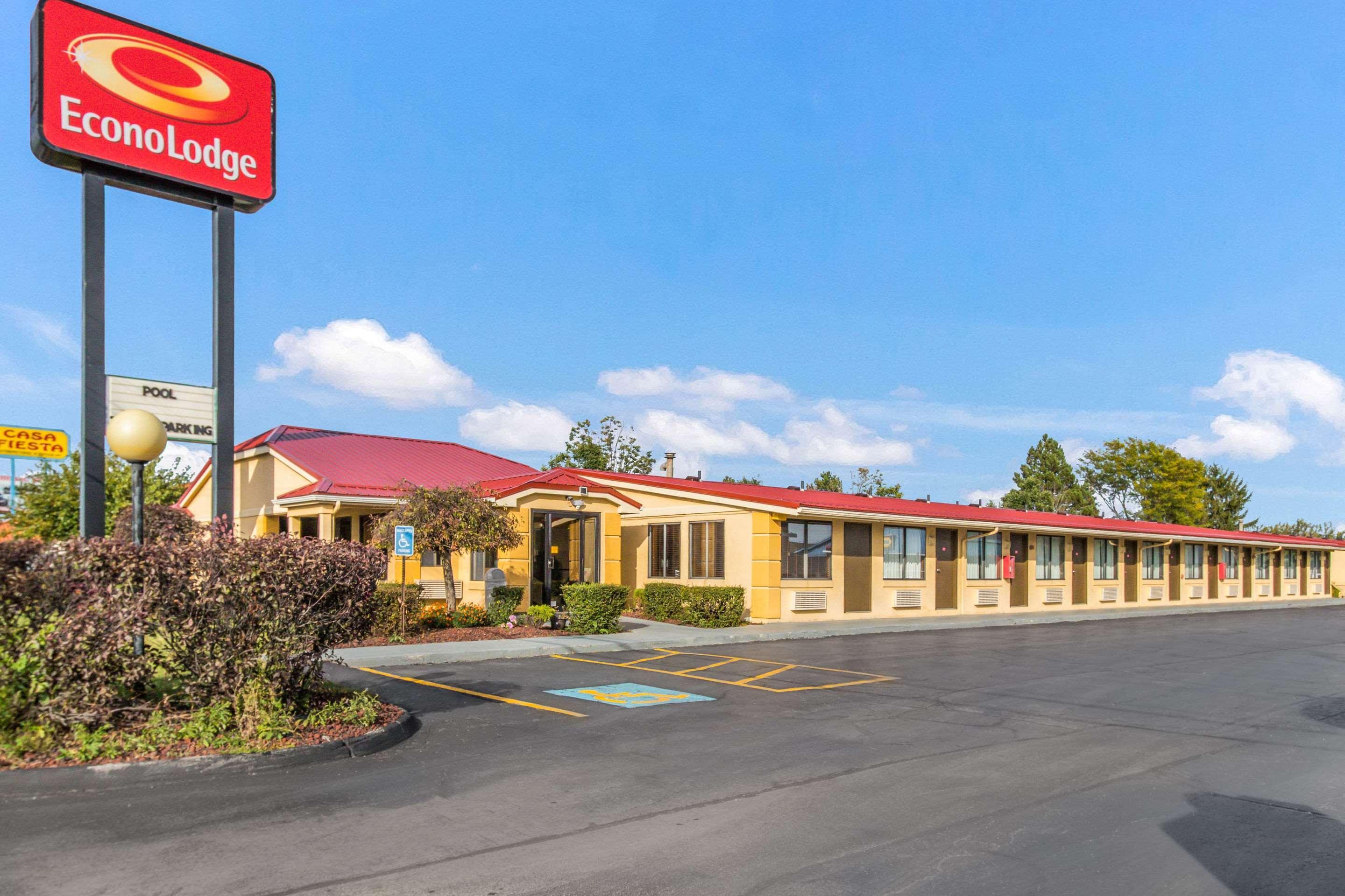Econo Lodge Norwalk Eksteriør bilde