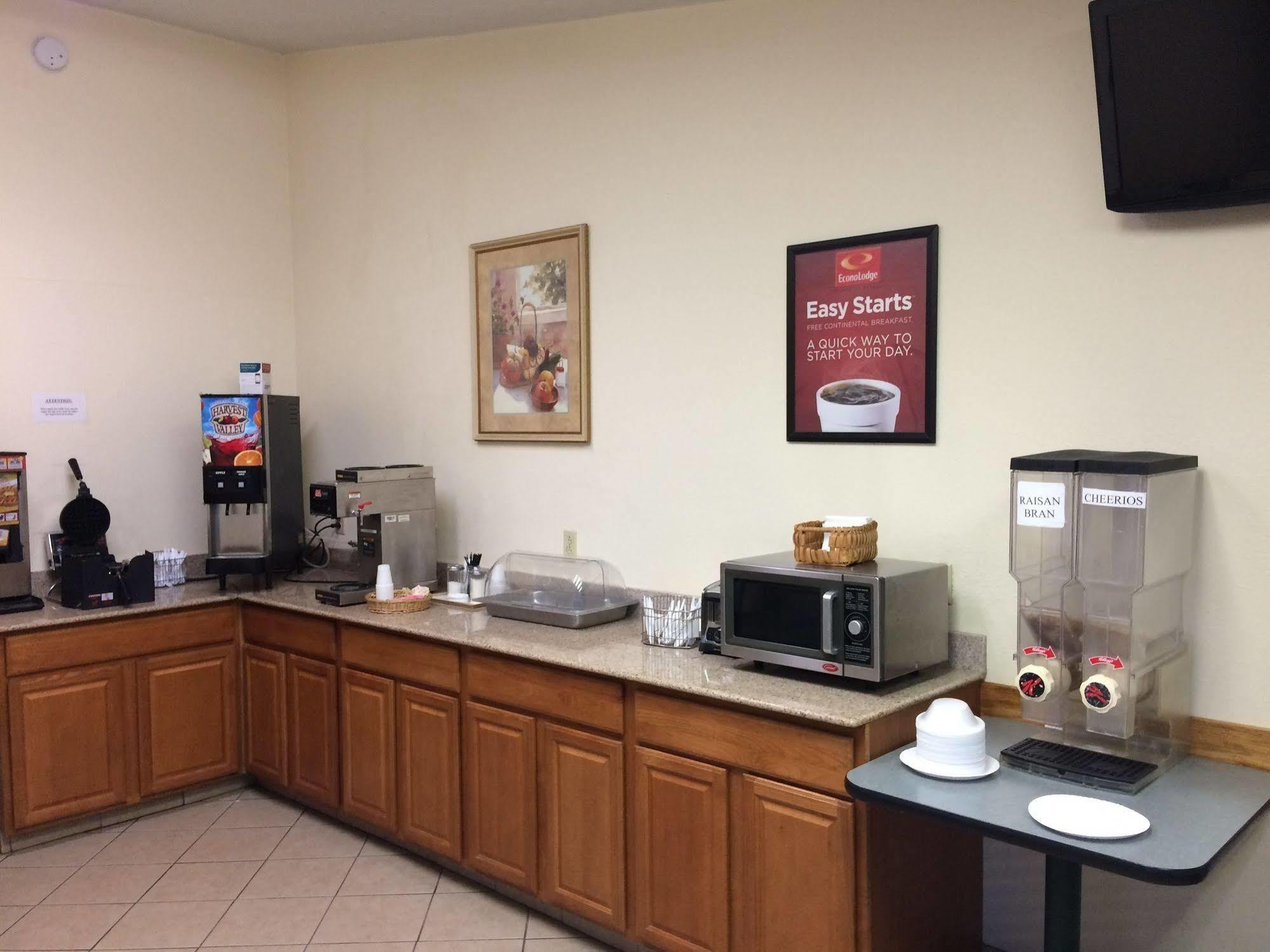 Econo Lodge Norwalk Eksteriør bilde