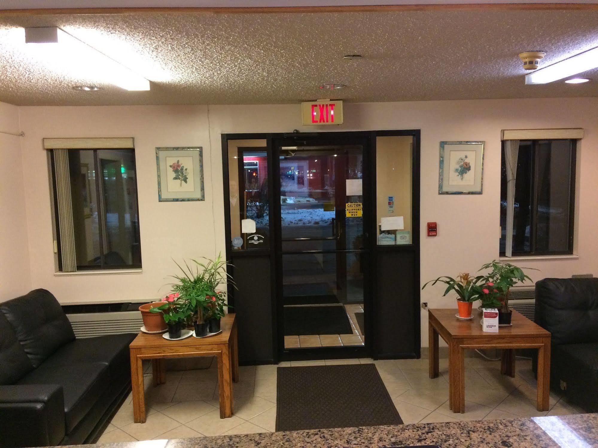 Econo Lodge Norwalk Eksteriør bilde