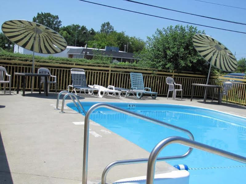 Econo Lodge Norwalk Eksteriør bilde